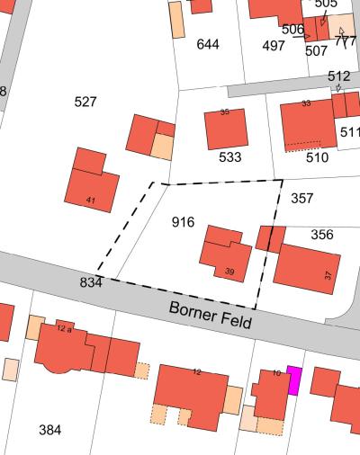 Ein Ausschnitt der Übersichtskarte am Bornerfeld 39 ist zu sehen. Die Gebäudeflächen sind rot eingefärbt und beinhalten die jeweilige Hausnummer. Die Grundstücksgrenzen werden mit einer schwarzen dünnen Linie markiert mit einer Parzellennummer. Das zu betrachtende Grundstück ist in einer dicken schwarz gestrichelten Linie markiert. Die Straßen haben eine hellgraue Ausfüllung.