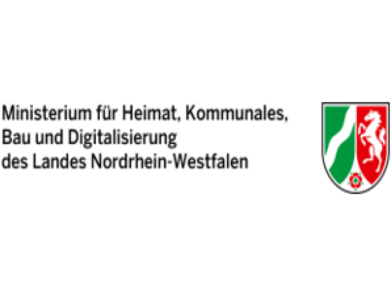 Schriftzug links und rechts Wappen NRW in grün, weiß, rot mit Pferd und Blume 